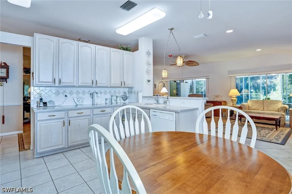 7442 Meldin Court Naples FL 34104
