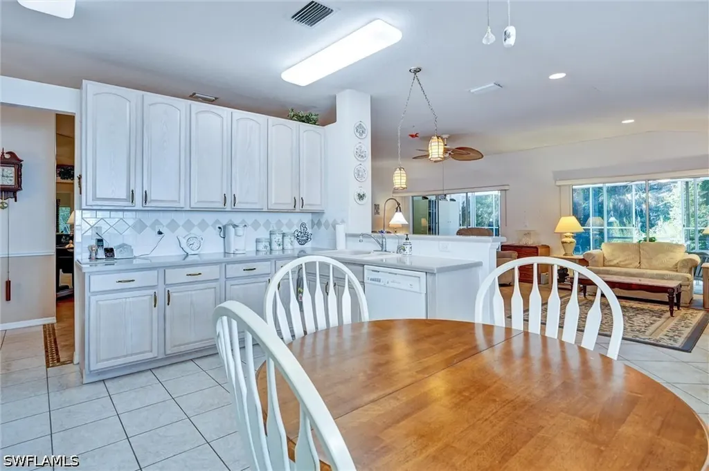 7442 Meldin Court Naples FL 34104