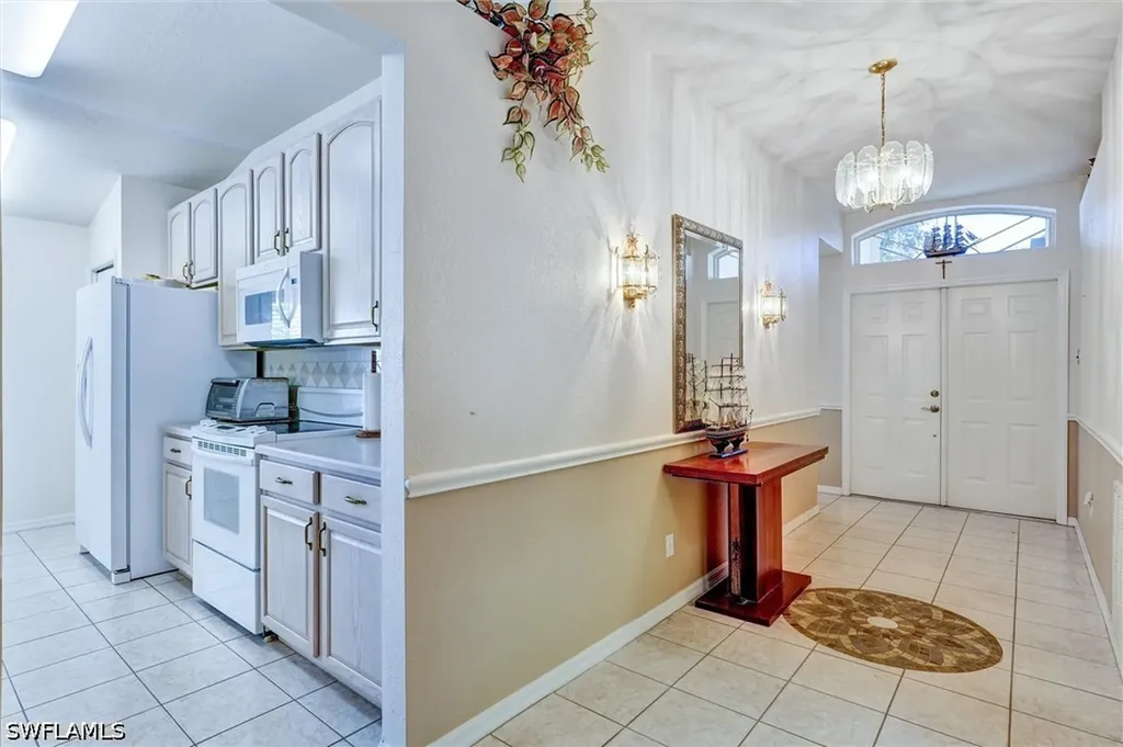 7442 Meldin Court Naples FL 34104
