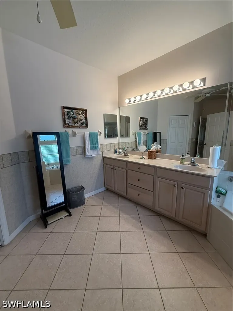 7442 Meldin Court Naples FL 34104