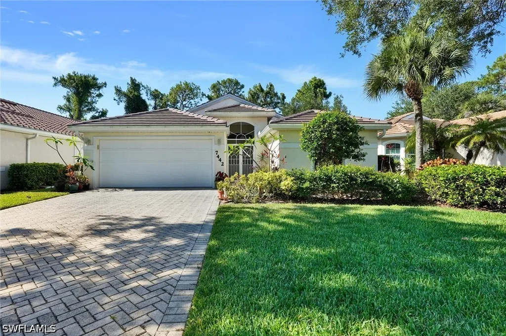 7442 Meldin Court Naples FL 34104