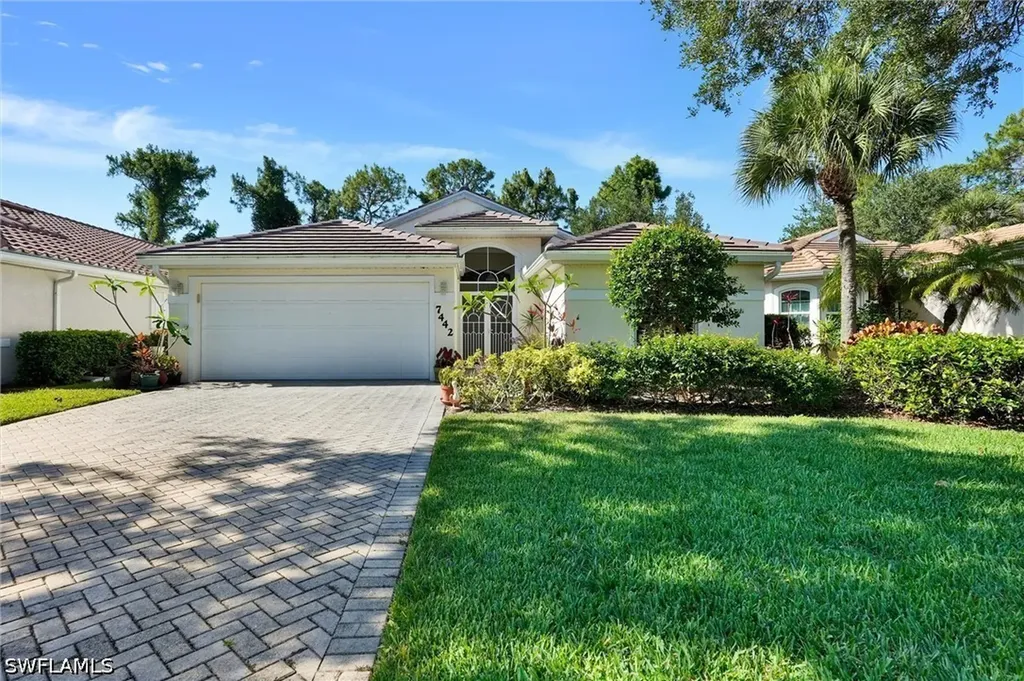 7442 Meldin Court Naples FL 34104