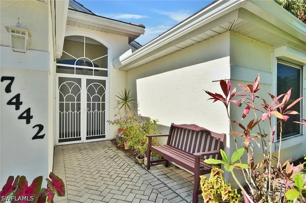 7442 Meldin Court Naples FL 34104