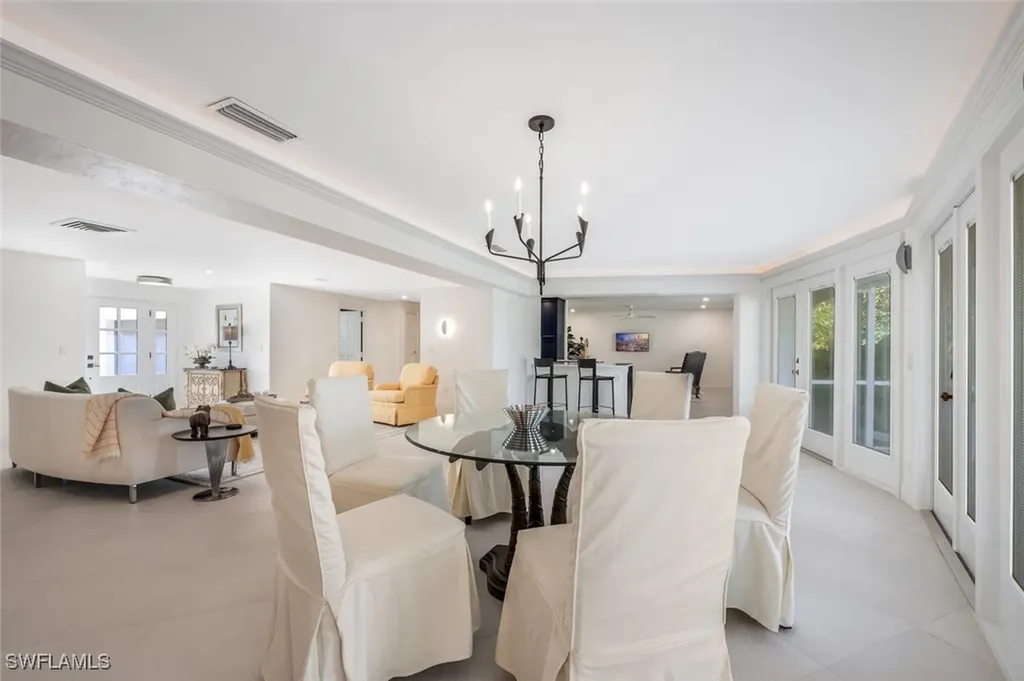 735 Parkview Lane Naples FL 34103