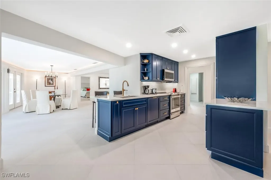 735 Parkview Lane Naples FL 34103