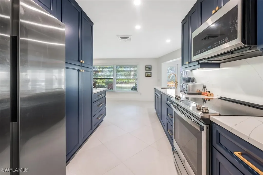 735 Parkview Lane Naples FL 34103