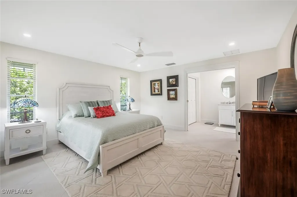 735 Parkview Lane Naples FL 34103