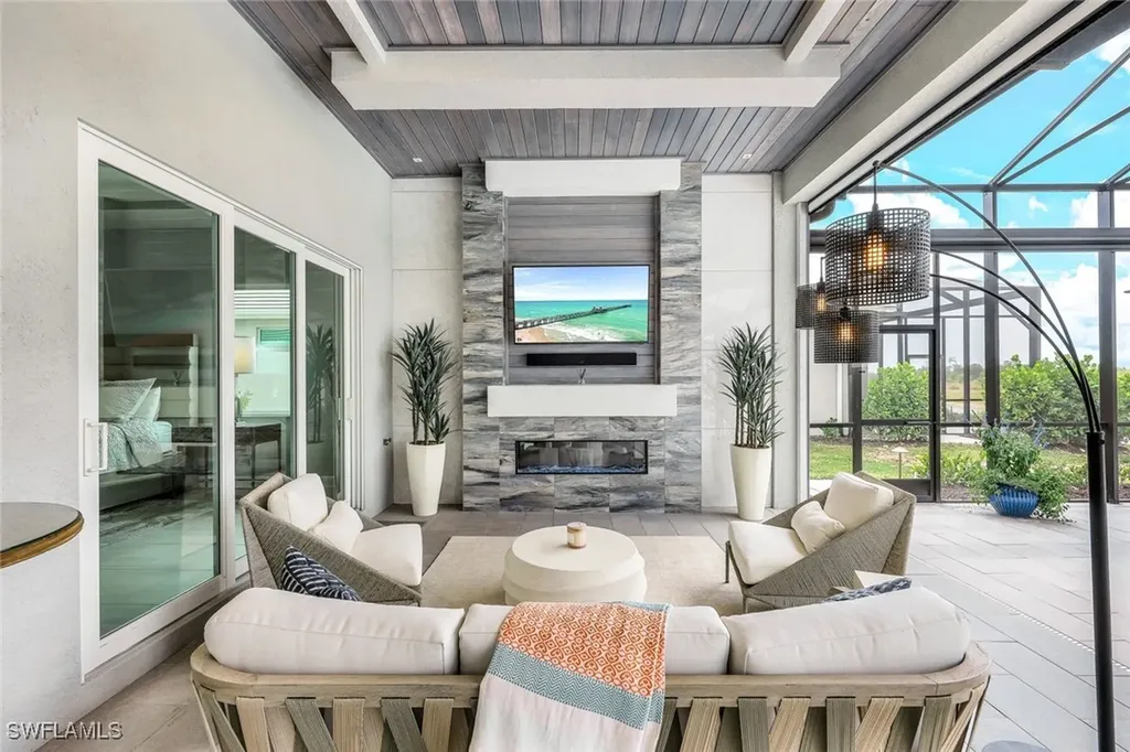 18974 Wildblue Boulevard Fort Myers FL 33913