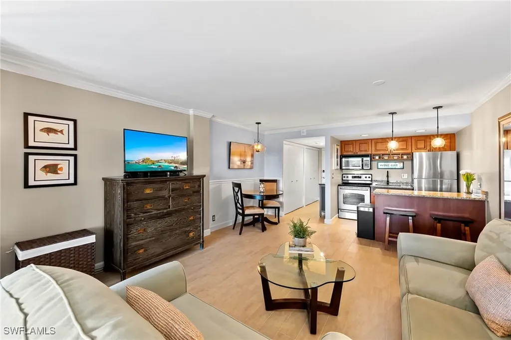 1 Bluebill Avenue Naples FL 34108