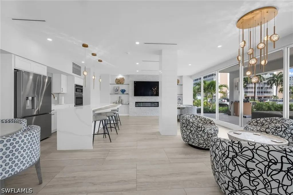 1 Bluebill Avenue Naples FL 34108