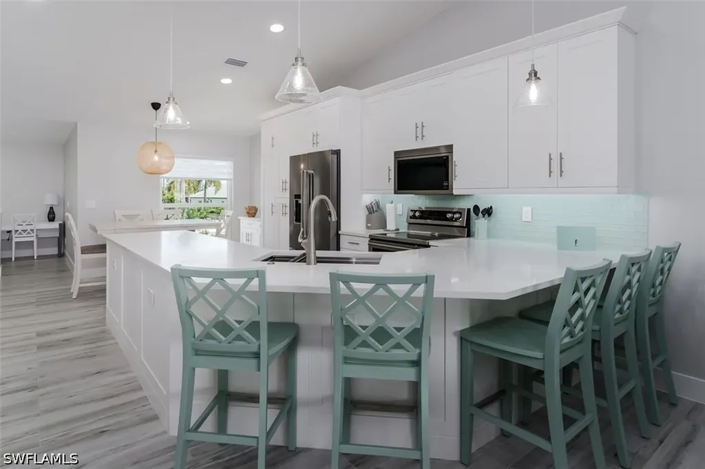 834 Gulf Pavilion Drive Naples FL 34108