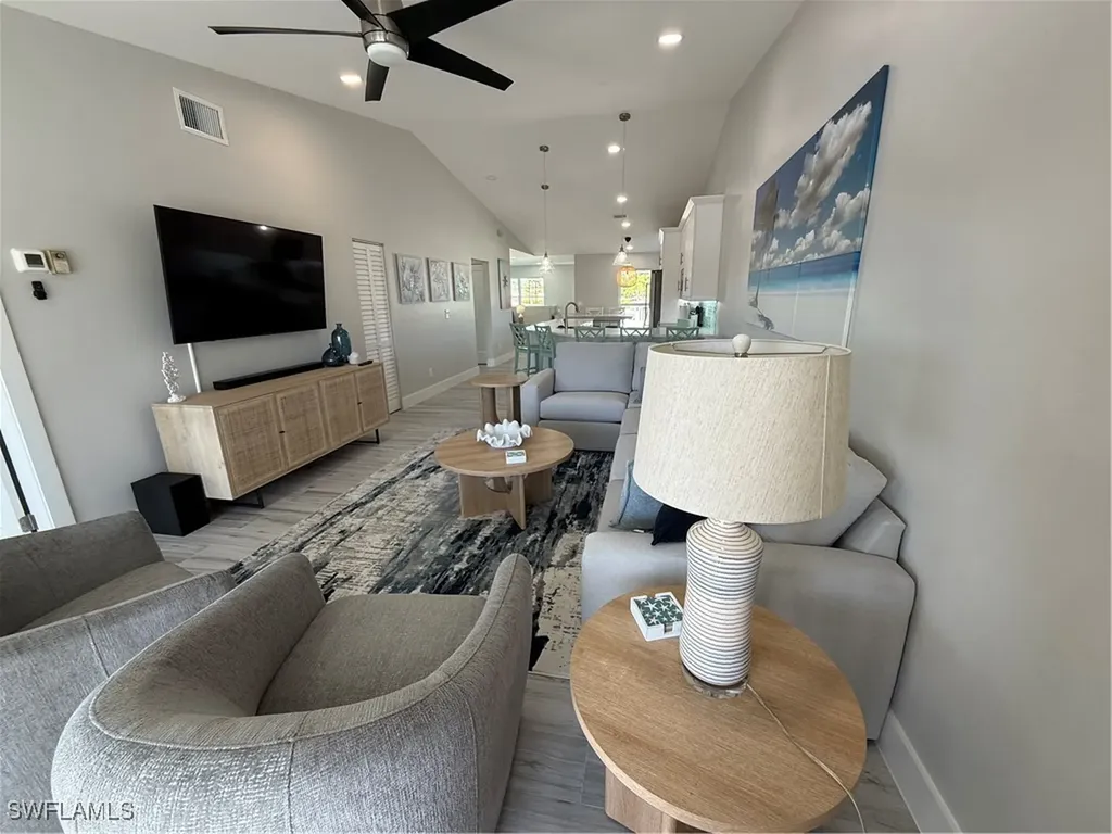834 Gulf Pavilion Drive Naples FL 34108