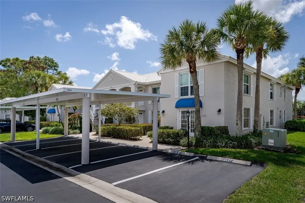 834 Gulf Pavilion Drive Naples FL 34108