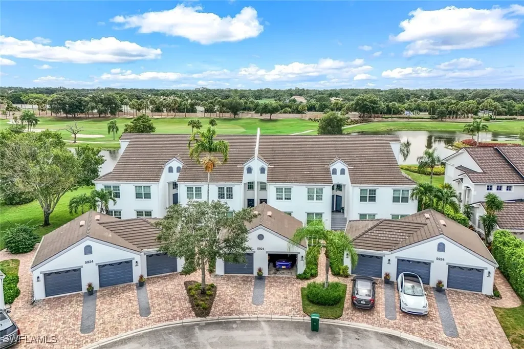 5924 Sand Wedge Lane Naples FL 34110