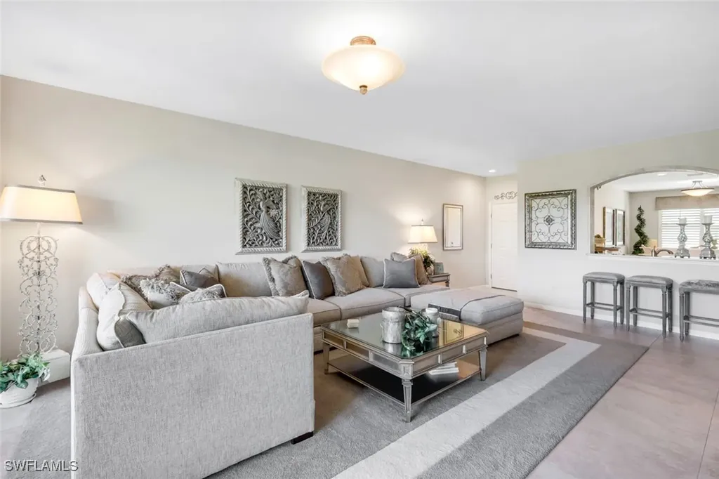 5924 Sand Wedge Lane Naples FL 34110