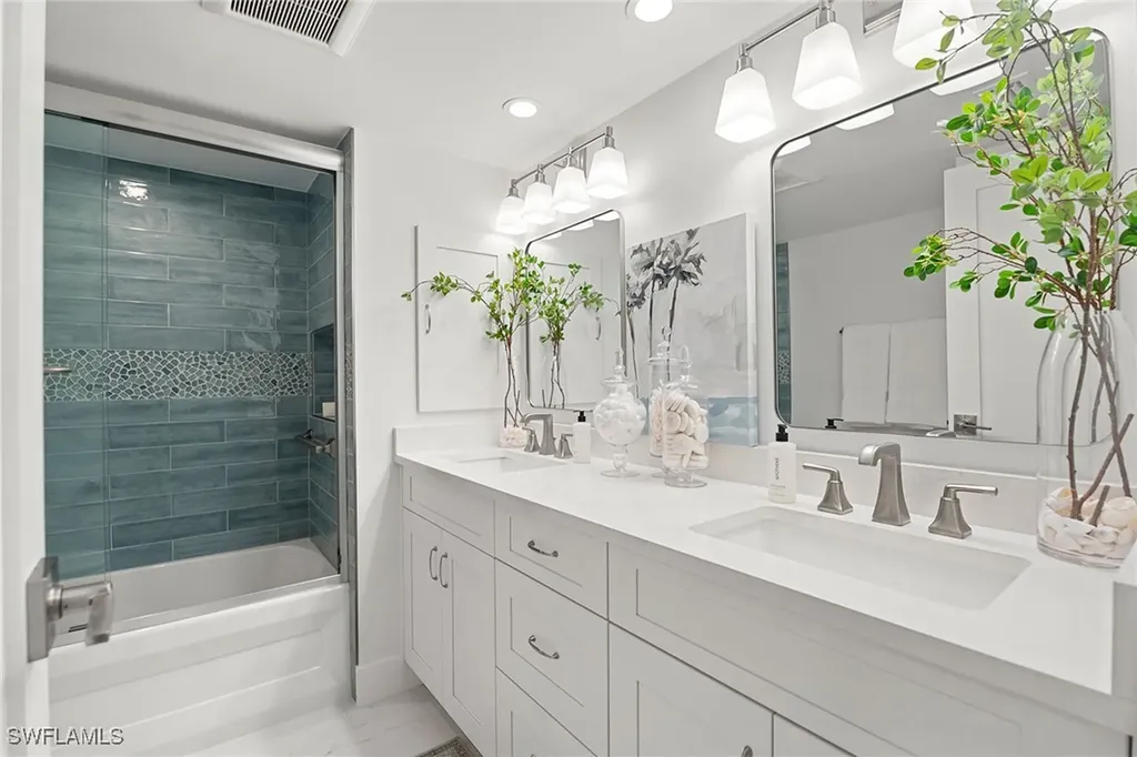 1919 Gulf Shore Boulevard N Naples FL 34102