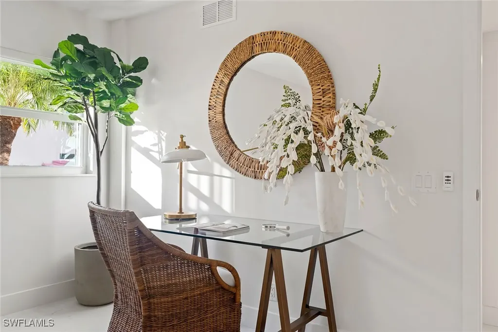 1919 Gulf Shore Boulevard N Naples FL 34102