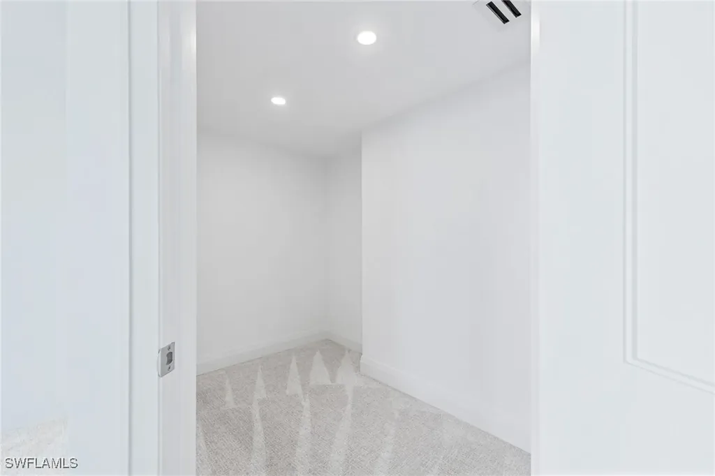 2388 Gulf Shore Boulevard N Naples FL 34103