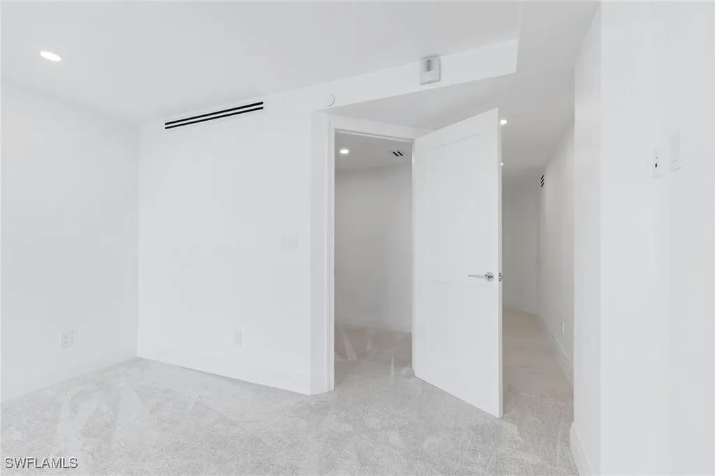 2388 Gulf Shore Boulevard N Naples FL 34103