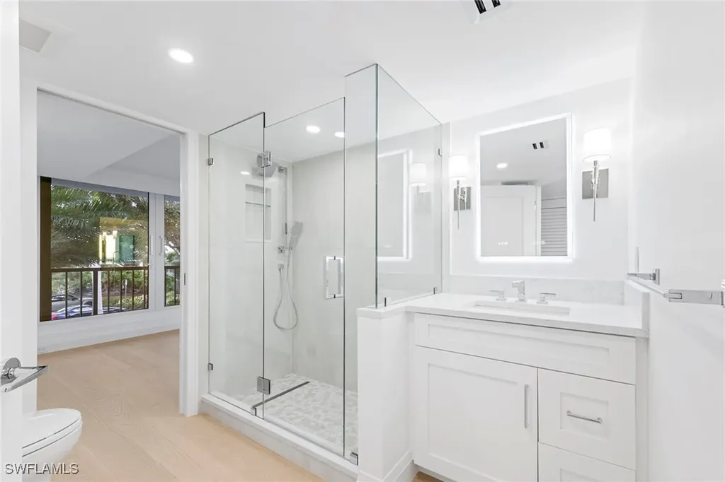 2388 Gulf Shore Boulevard N Naples FL 34103