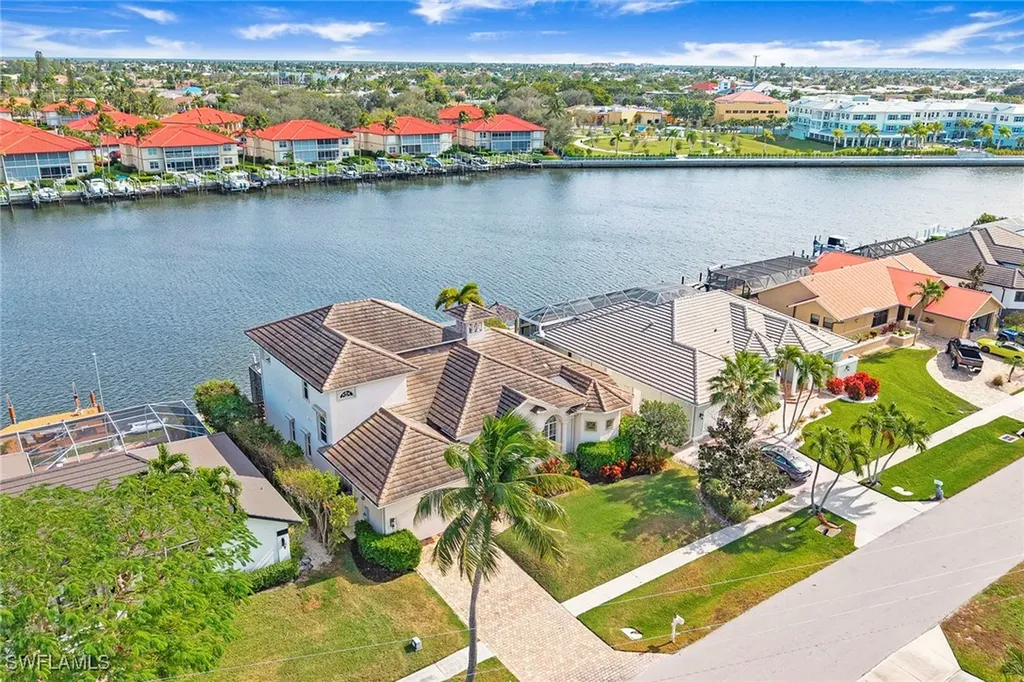 93 S Seas Court Marco Island FL 34145
