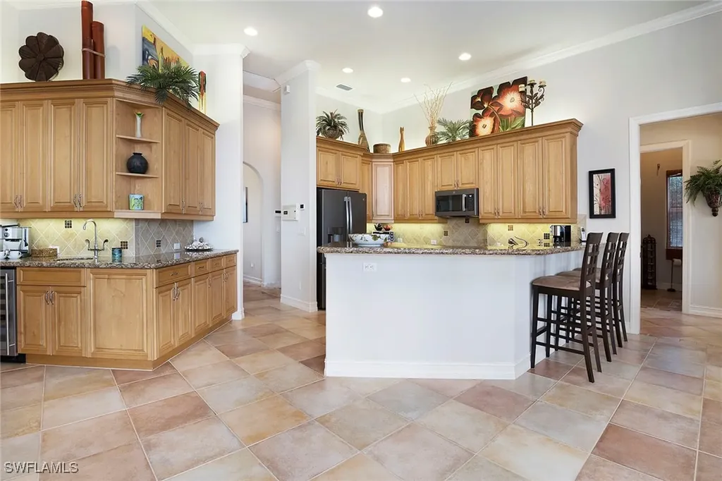 93 S Seas Court Marco Island FL 34145