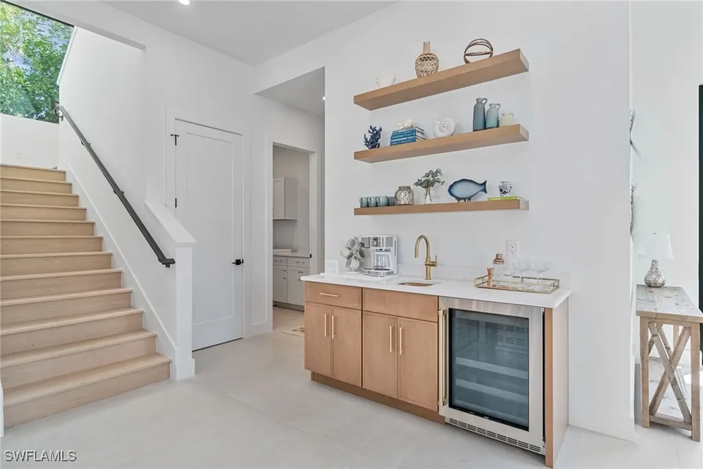 803 96th Avenue N Naples FL 34108
