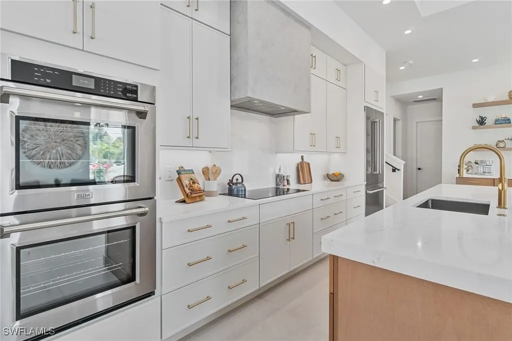 803 96th Avenue N Naples FL 34108
