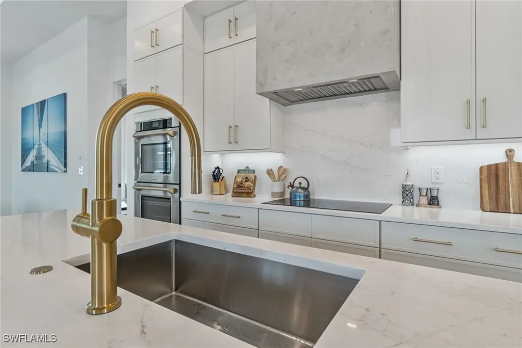 803 96th Avenue N Naples FL 34108