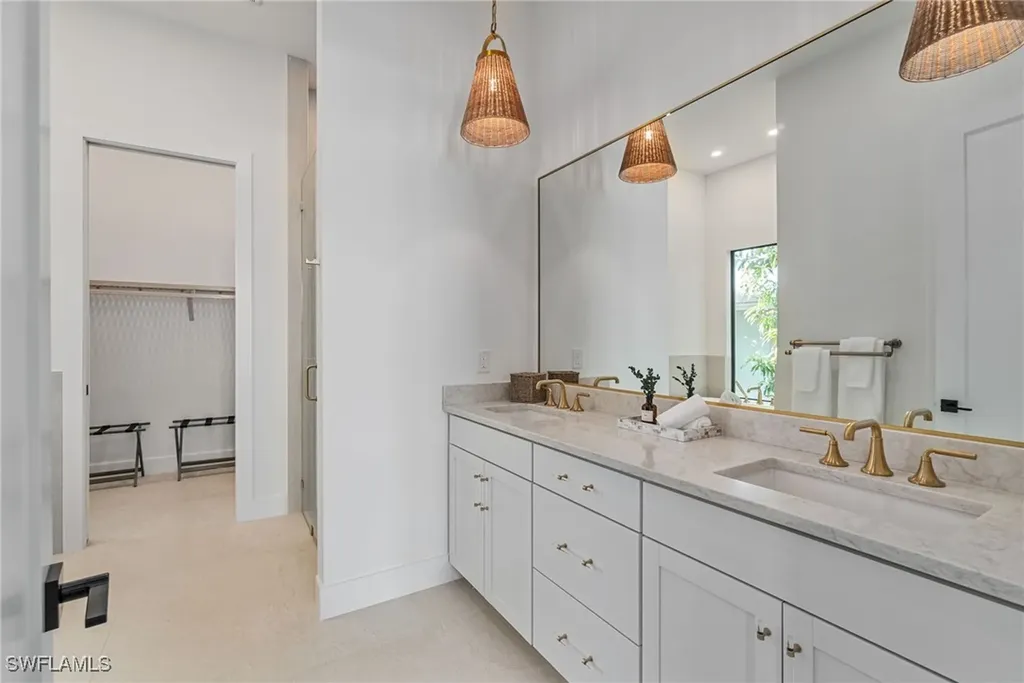 803 96th Avenue N Naples FL 34108