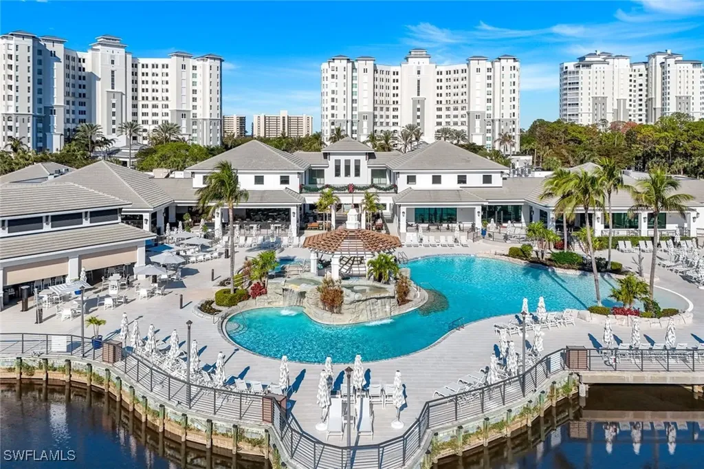 Naples FL, 415 Sea Grove Lane, Unit 102