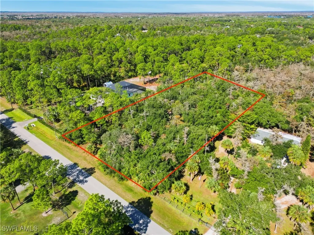 185 33rd Avenue NW Naples FL 34120