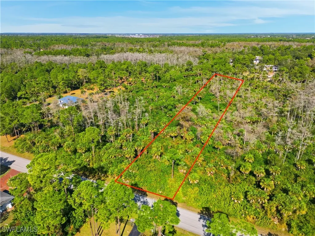 Xxx 18th Avenue NE Naples FL 34120
