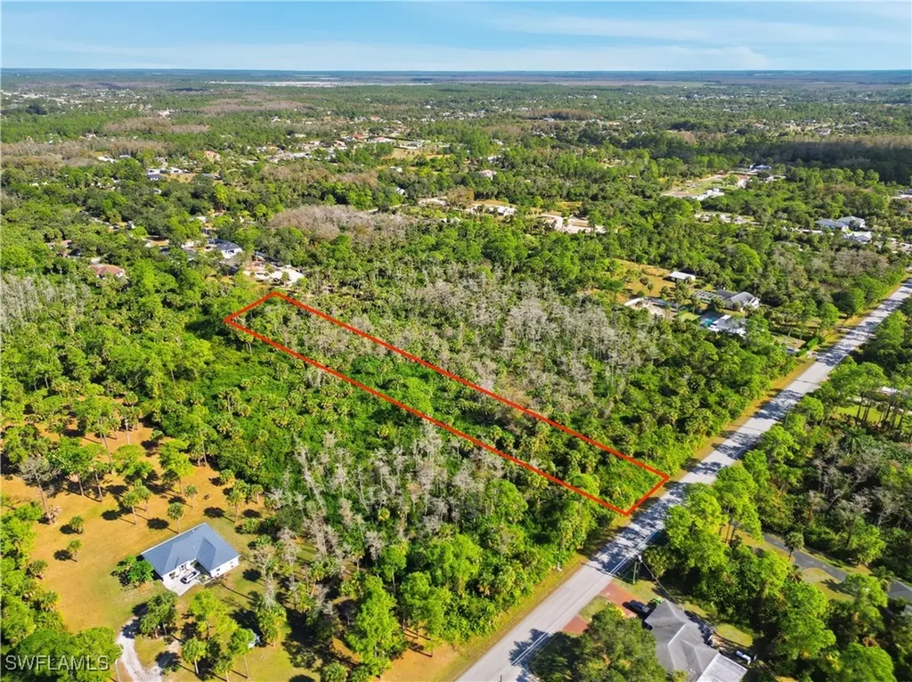 Xxx 18th Avenue NE Naples FL 34120