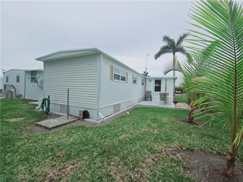 113 Enchanting Boulevard Naples FL 34112