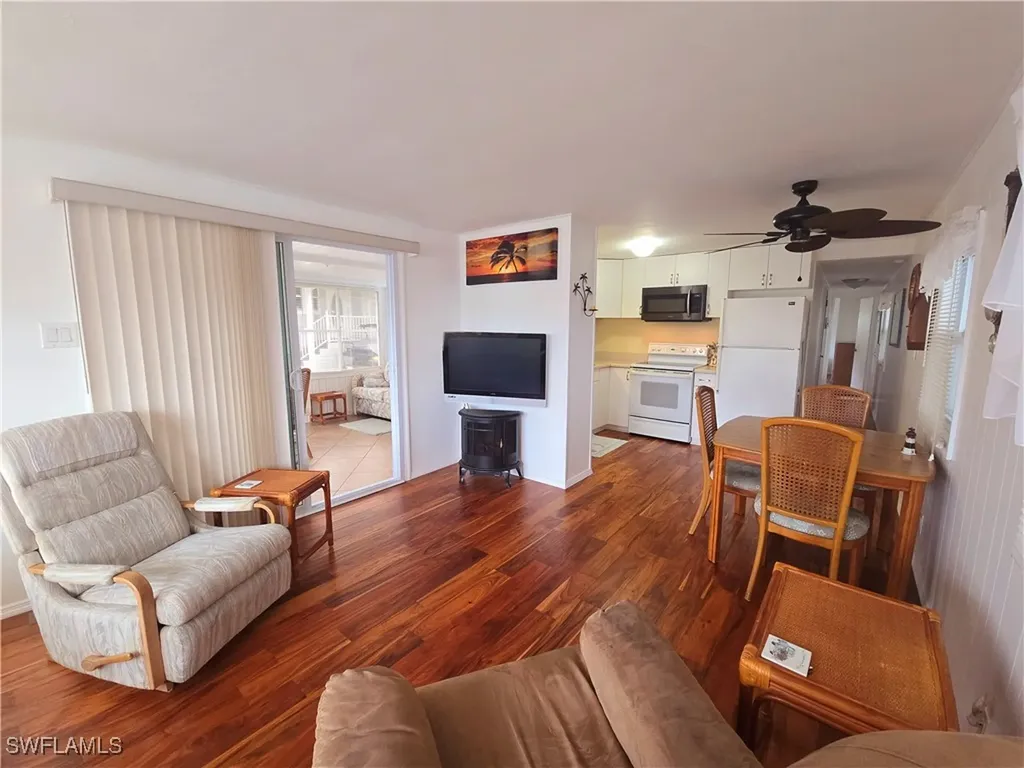 113 Enchanting Boulevard Naples FL 34112