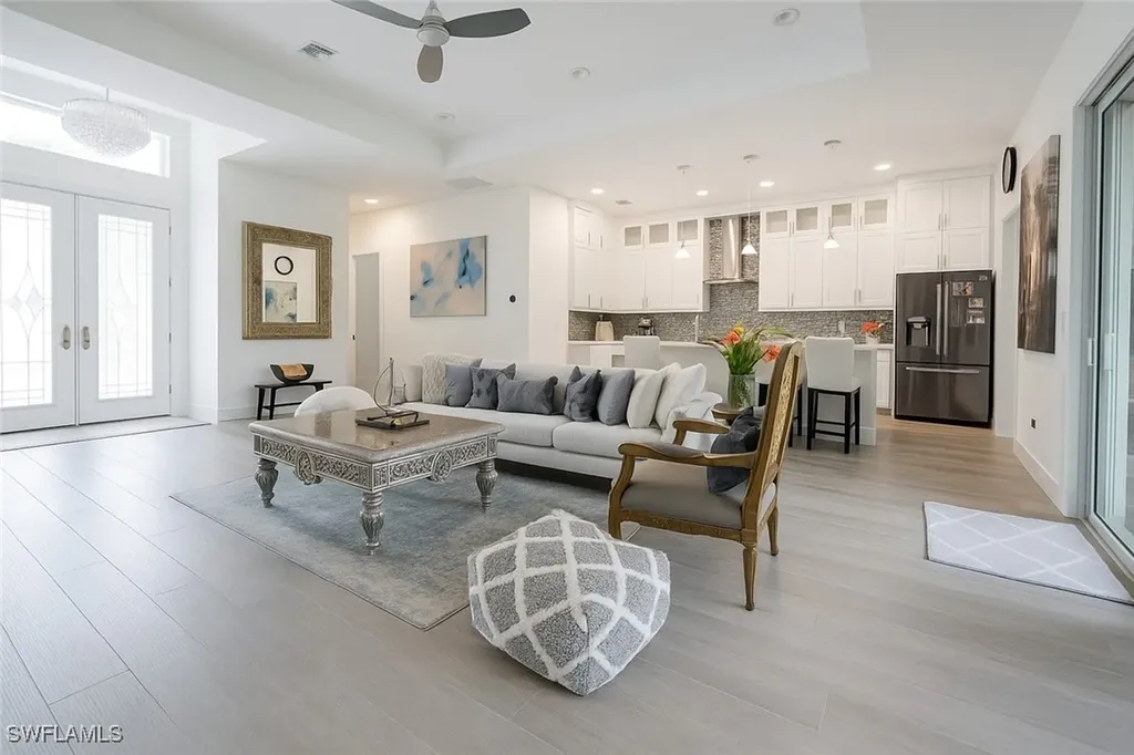 3068 2nd Street NW Naples FL 34120