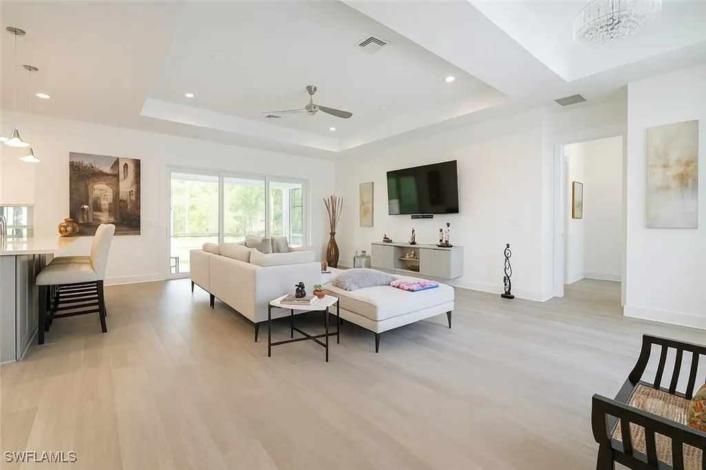 3068 2nd Street NW Naples FL 34120