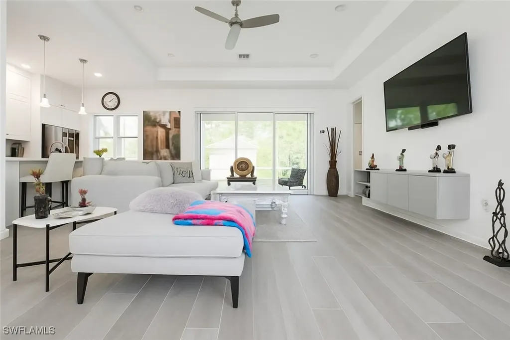 3068 2nd Street NW Naples FL 34120