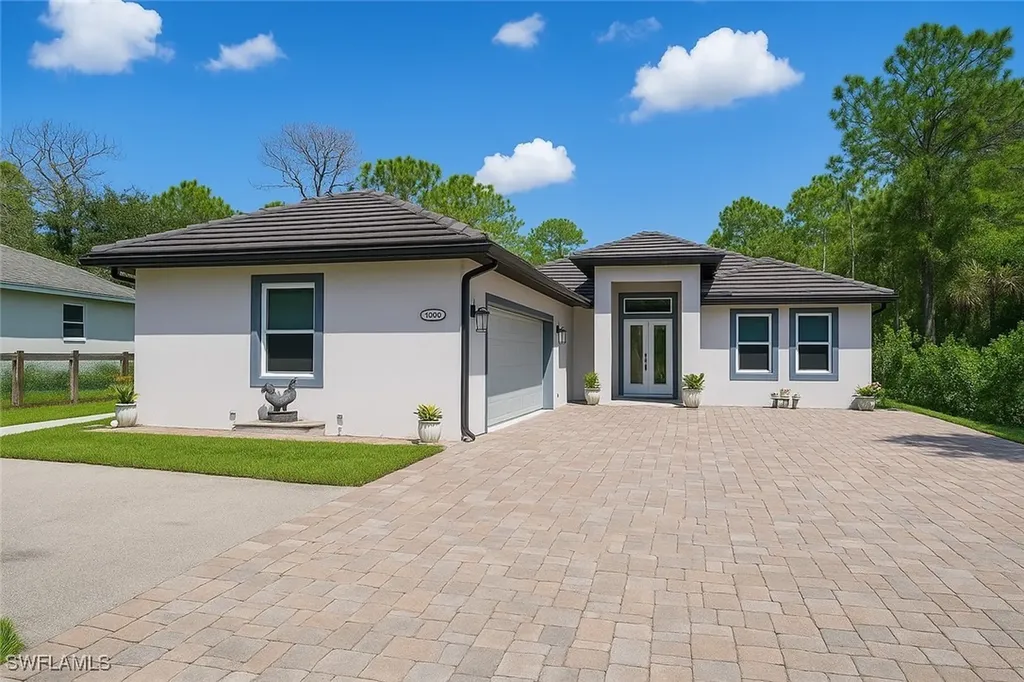 3068 2nd Street NW Naples FL 34120