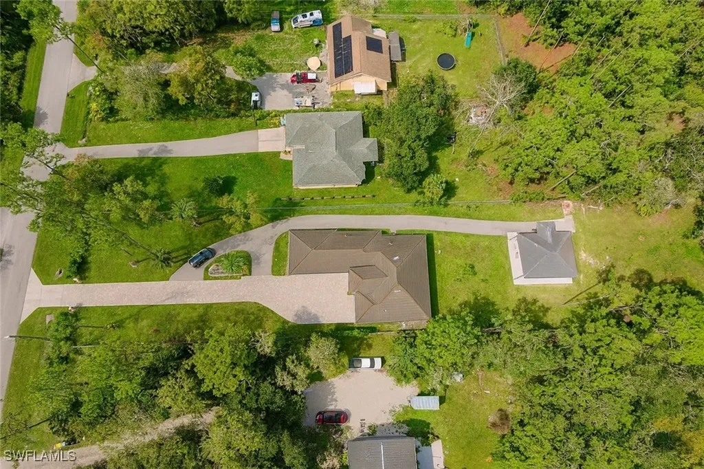 3068 2nd Street NW Naples FL 34120