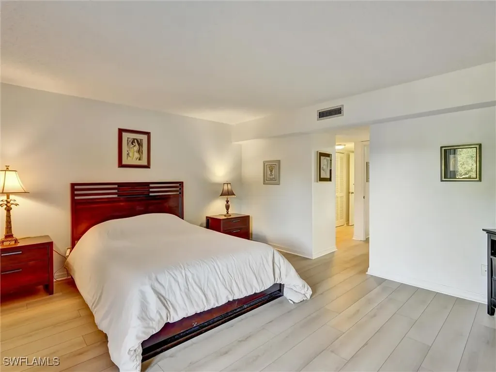 114 Cypress Way E Naples FL 34110