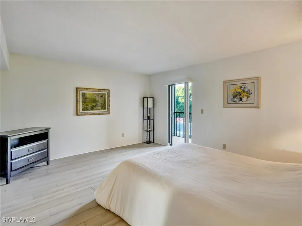 114 Cypress Way E Naples FL 34110