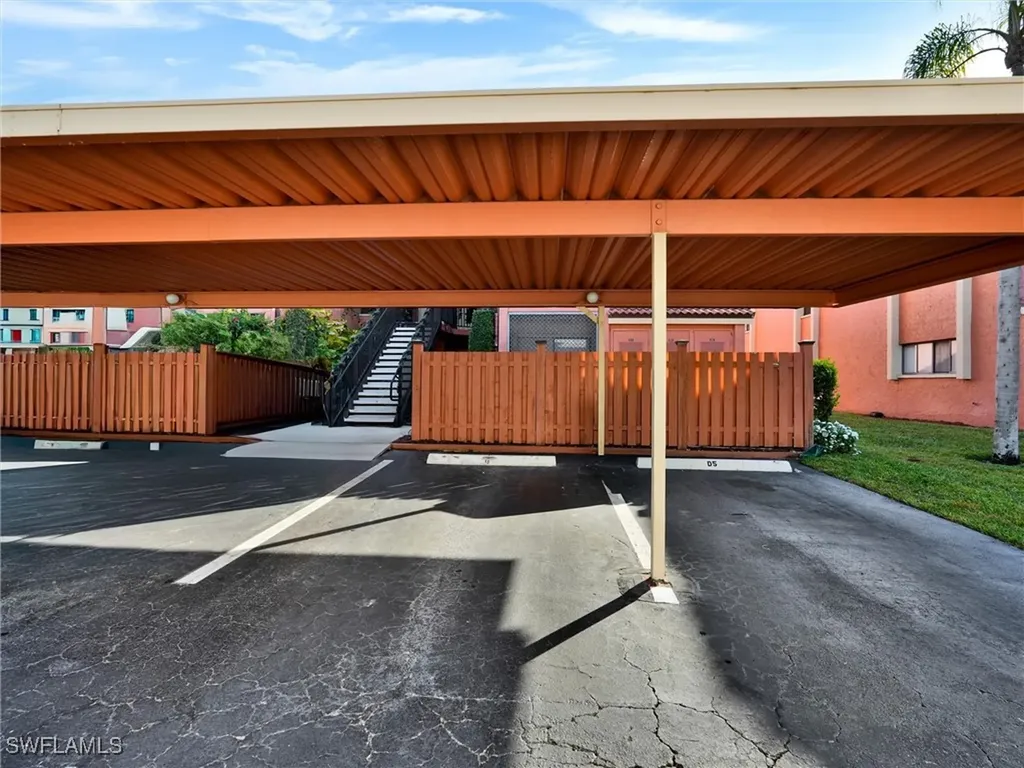 114 Cypress Way E Naples FL 34110