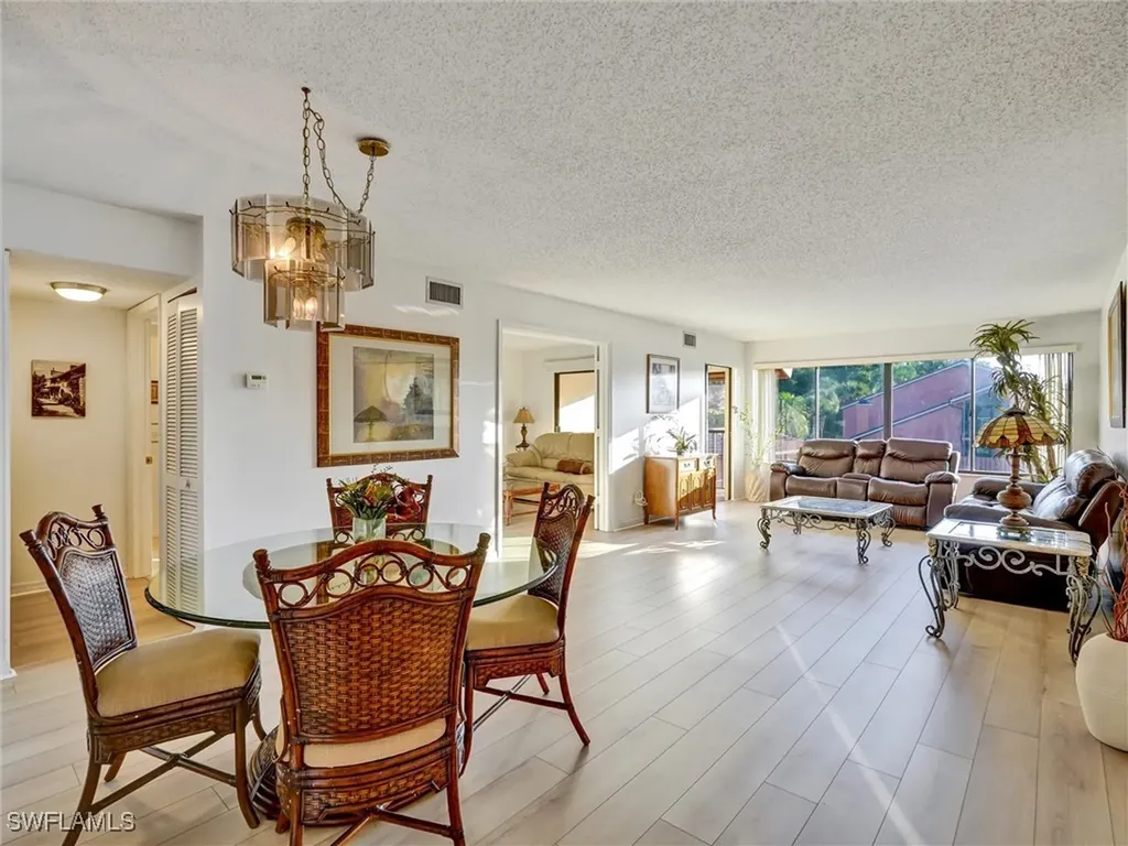 114 Cypress Way E Naples FL 34110