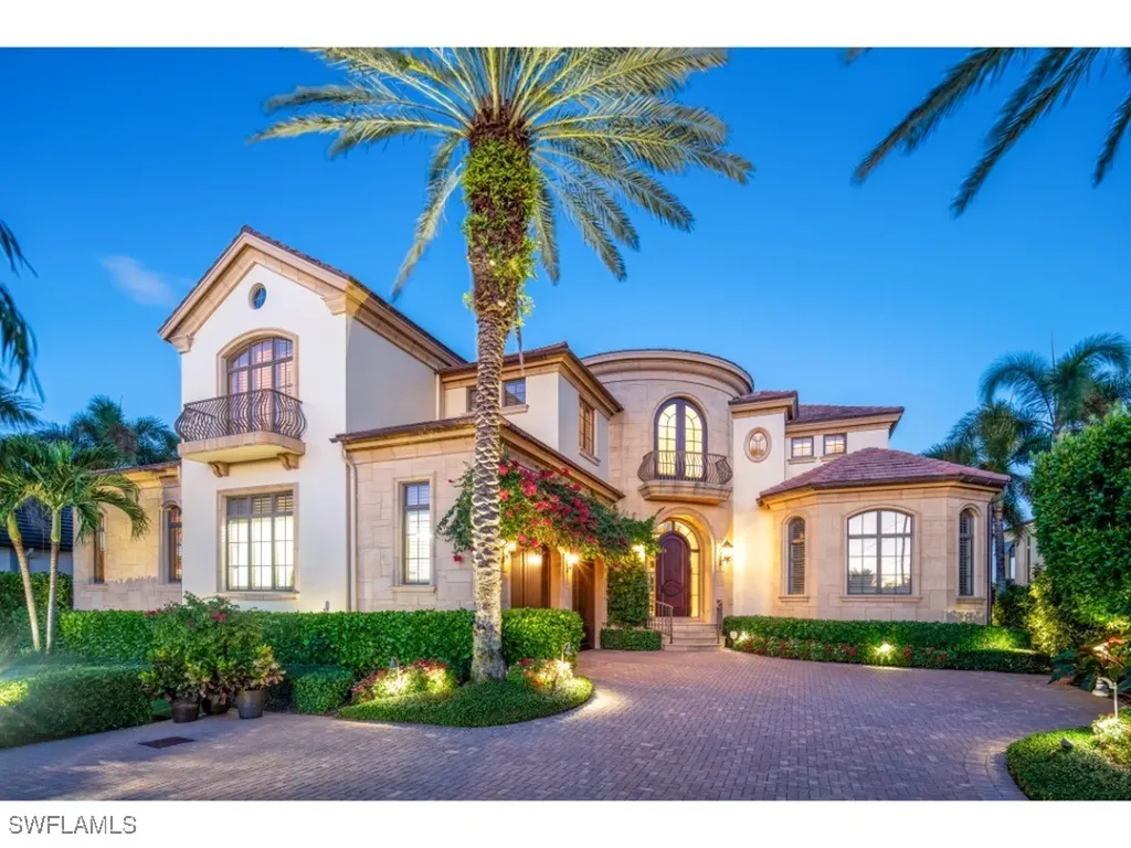1979 4th Street S Naples FL 34102