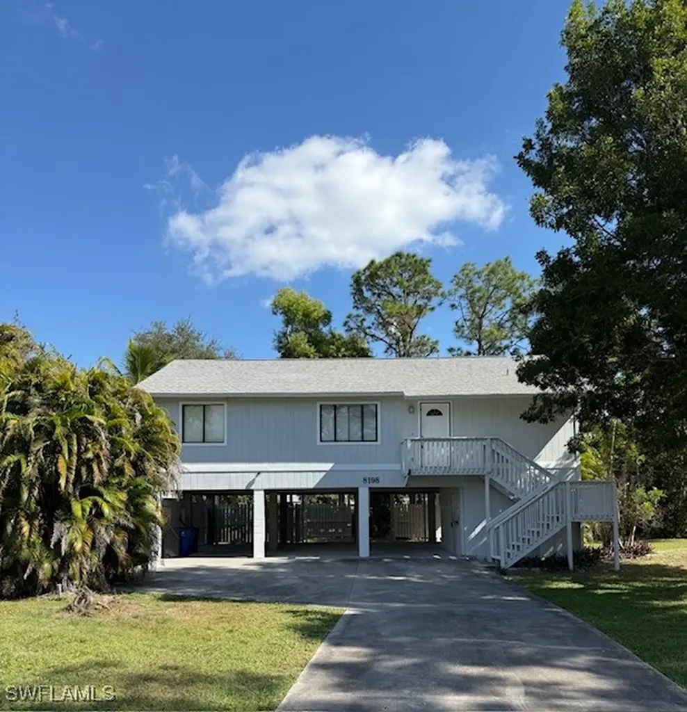 8198 Lark Lane Fort Myers FL 33967