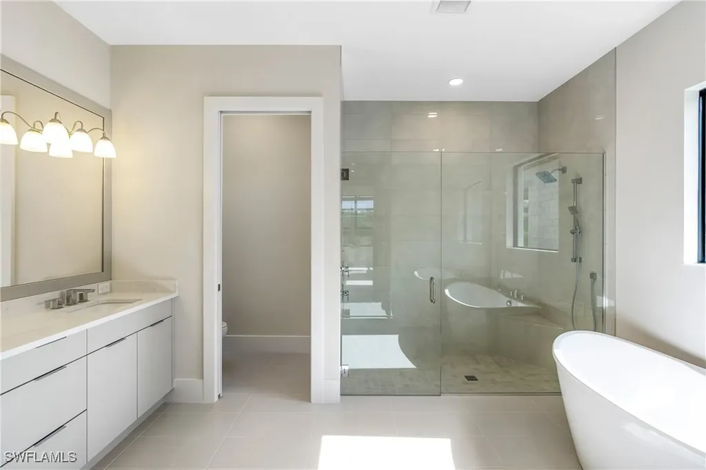 9653 Moonflower Lane Naples FL 34114