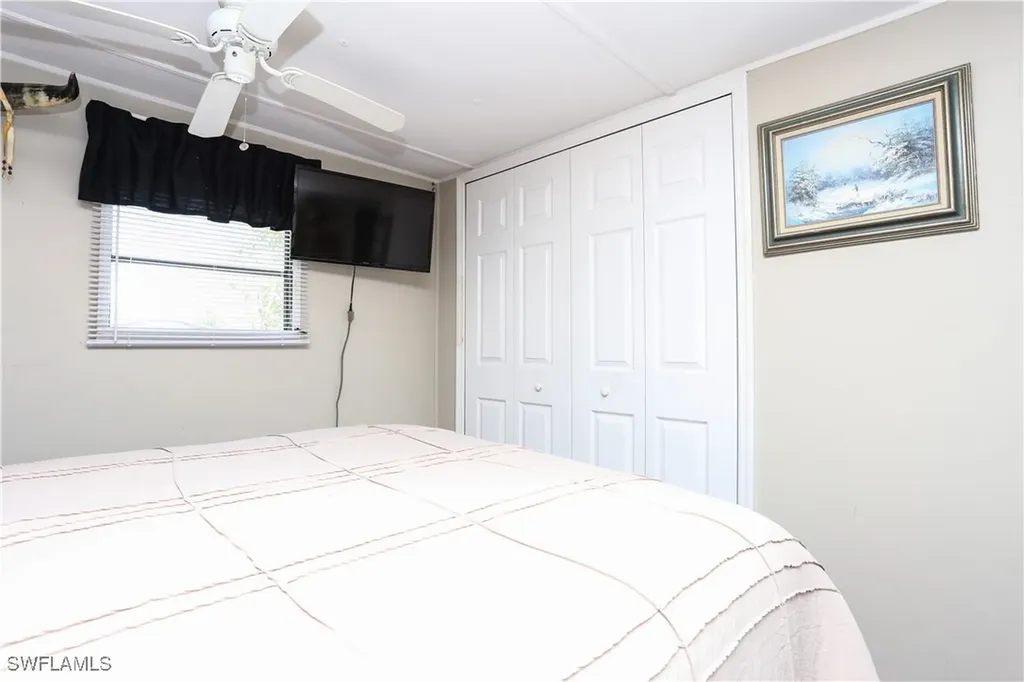 893 Manatee Road Naples FL 34114