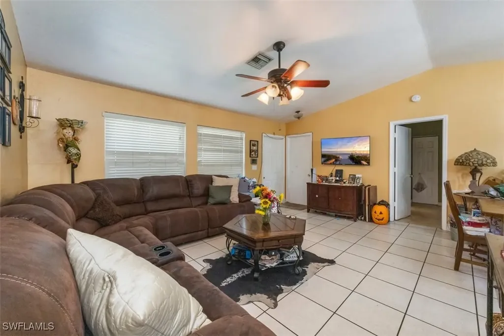 840 14th Street NE Naples FL 34120